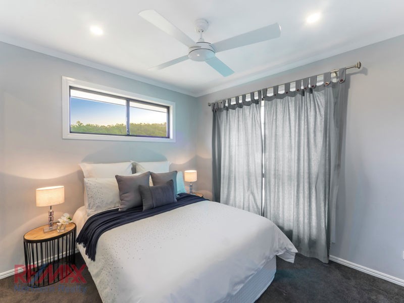 18 Hacker Road, Cashmere QLD 4500