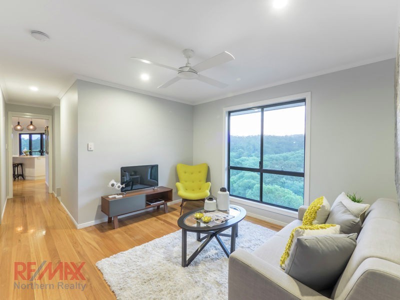 18 Hacker Road, Cashmere QLD 4500