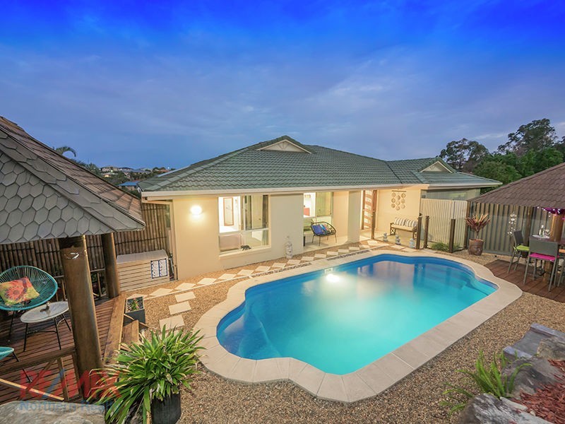19 Boondooma Circuit, Albany Creek QLD 4035