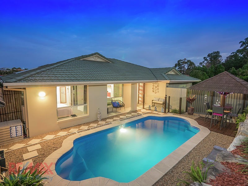 19 Boondooma Circuit, Albany Creek QLD 4035