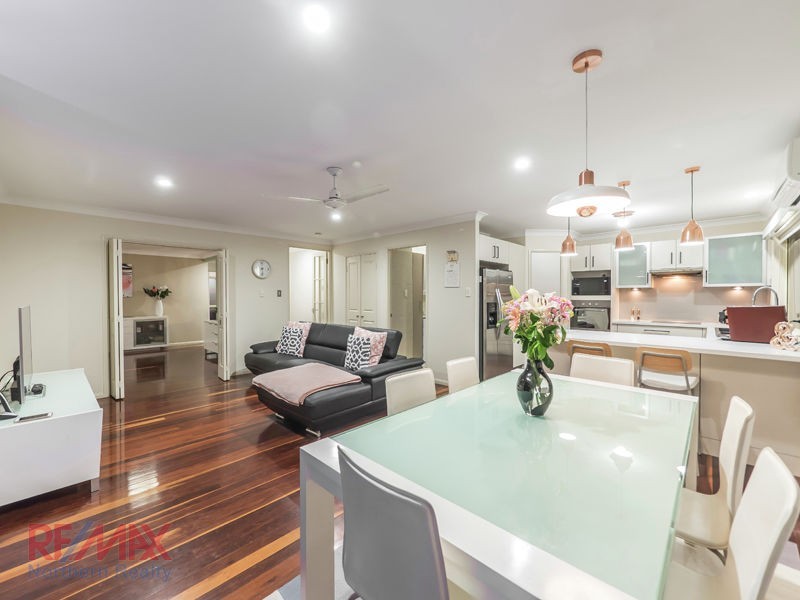19 Boondooma Circuit, Albany Creek QLD 4035