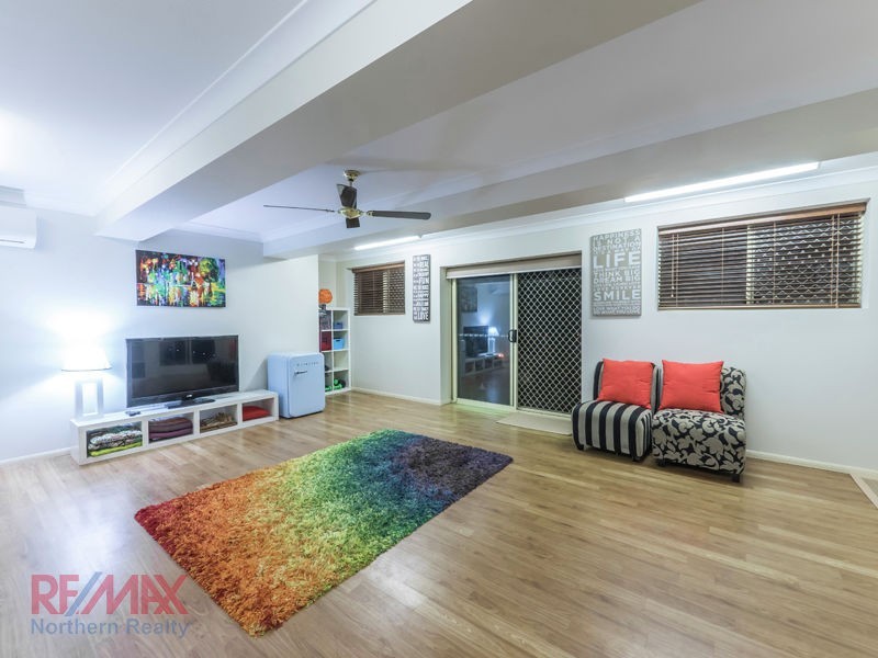 19 Boondooma Circuit, Albany Creek QLD 4035