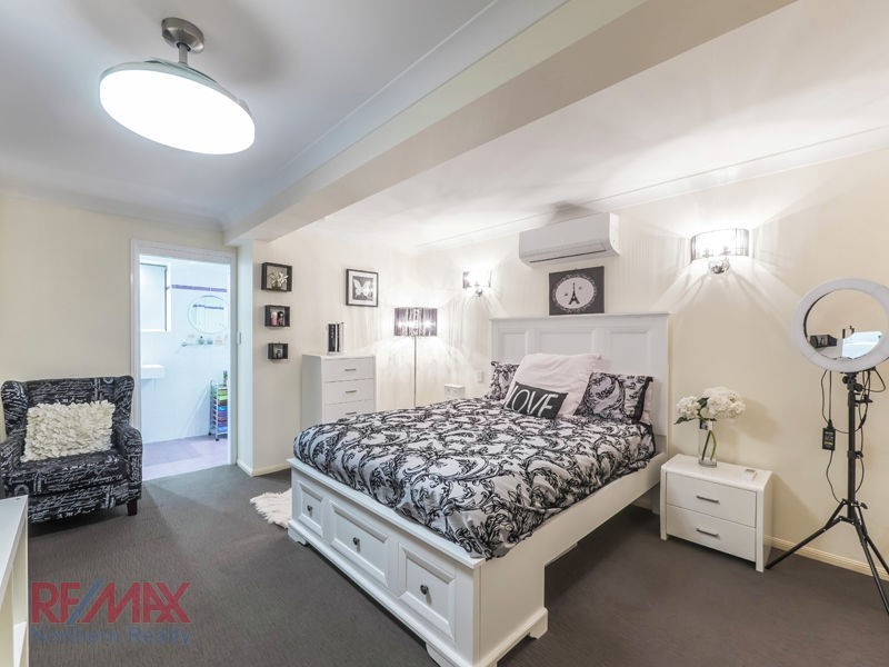 19 Boondooma Circuit, Albany Creek QLD 4035