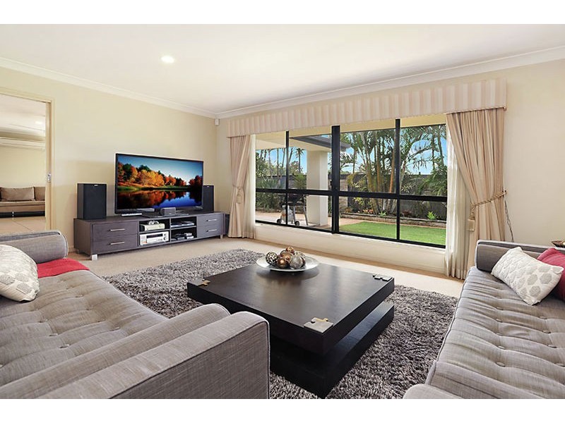 10 Octantis Court, Bridgeman Downs QLD 4035