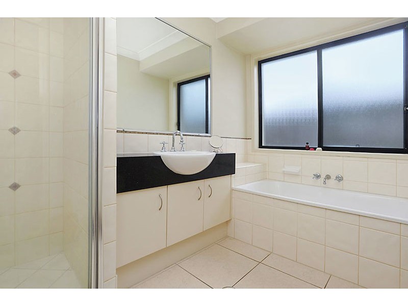 10 Octantis Court, Bridgeman Downs QLD 4035