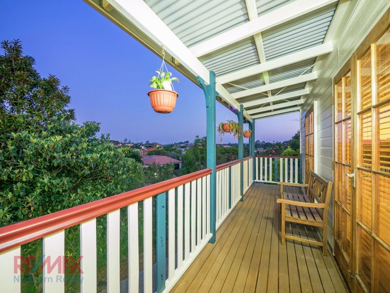 19 Sunblest Ct, Eatons Hill QLD 4037
