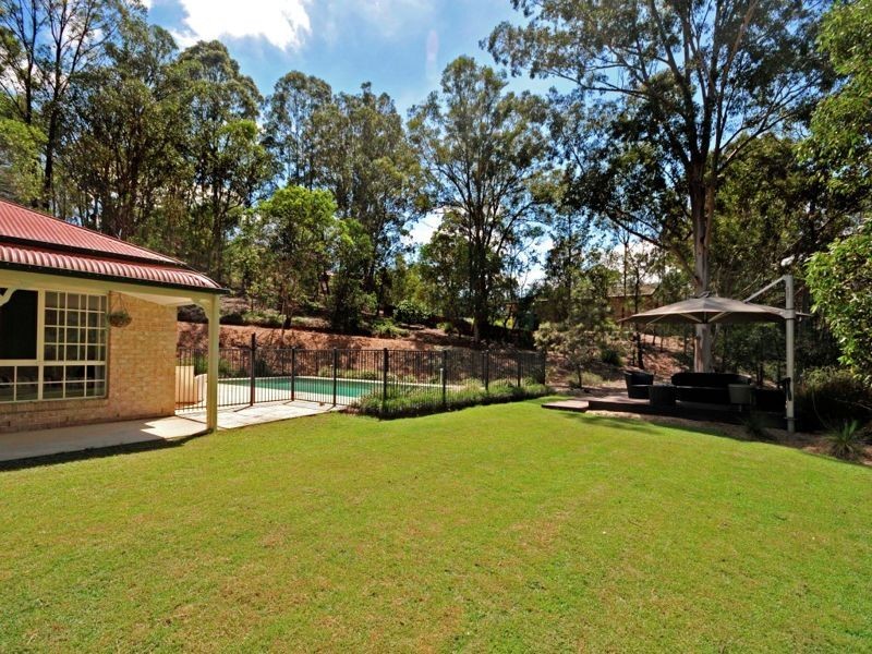 40 Bunya Pine Court, Eatons Hill QLD 4037