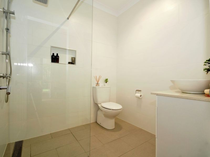 40 Bunya Pine Court, Eatons Hill QLD 4037