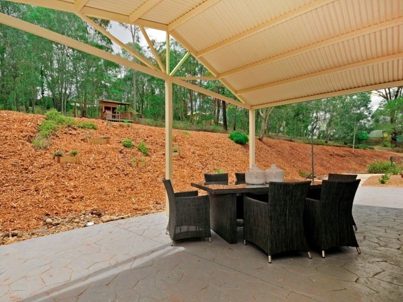 40 Bunya Pine Court, Eatons Hill QLD 4037