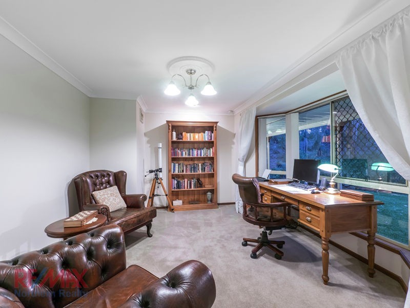 33 Wagtail Place, Warner QLD 4500