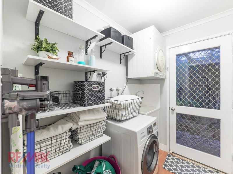 24 Clarendon St, Strathpine QLD 4500