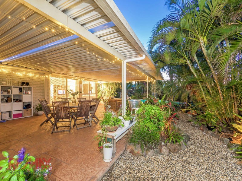 24 Clarendon St, Strathpine QLD 4500