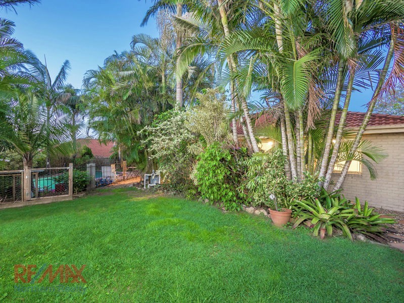 24 Clarendon St, Strathpine QLD 4500