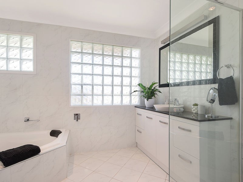 189 Church Road, Eatons Hill QLD 4037