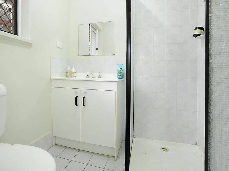 16 Donnelly Drive, Kallangur QLD 4503