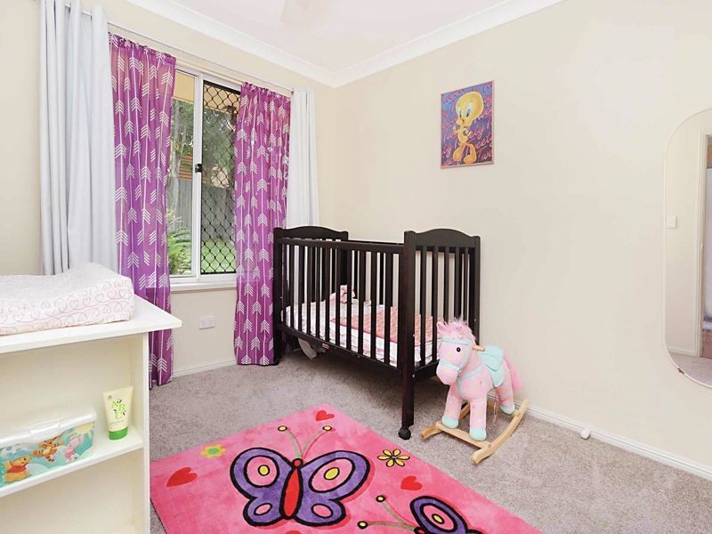 16 Donnelly Drive, Kallangur QLD 4503