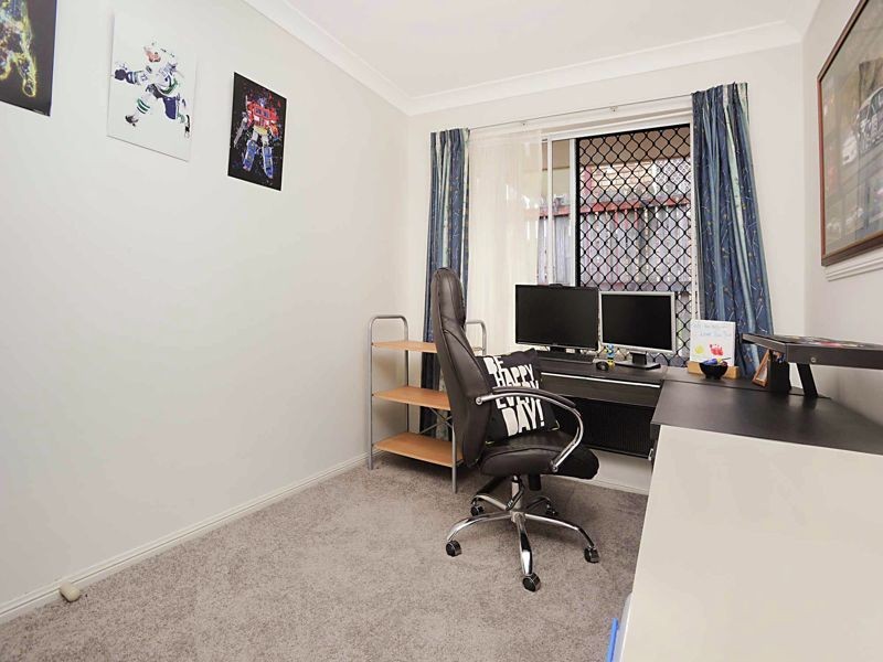 16 Donnelly Drive, Kallangur QLD 4503