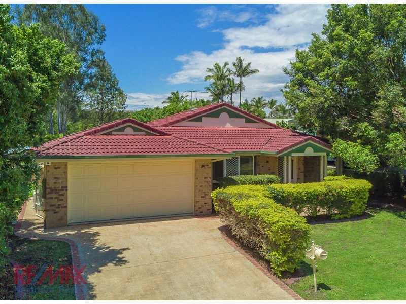 4 Dove Court, Albany Creek QLD 4035