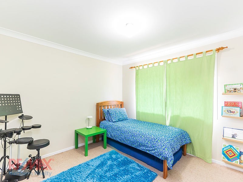 4 Dove Court, Albany Creek QLD 4035