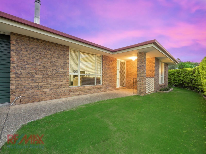 33 Pascali Cr, Eatons Hill QLD 4037