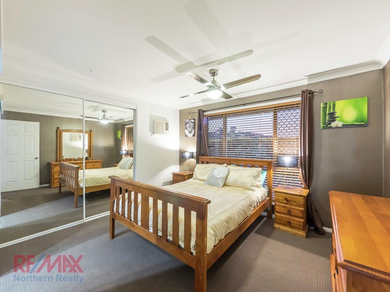 33 Pascali Cr, Eatons Hill QLD 4037