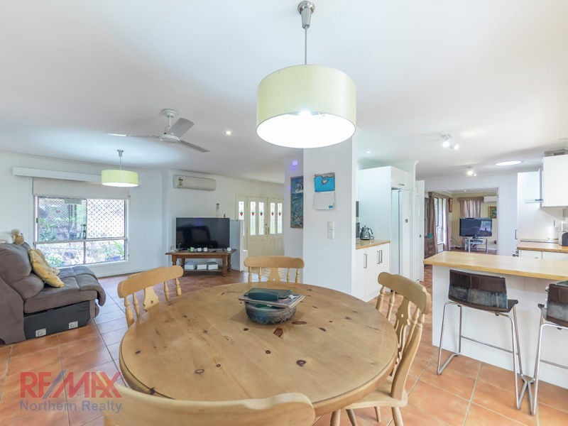 7 Drapers Road, Eatons Hill QLD 4037