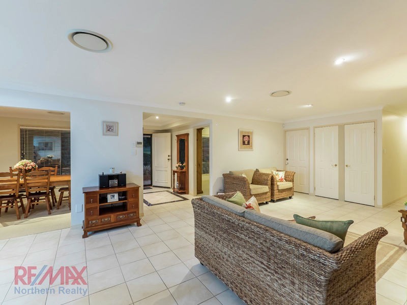 85 Hayward Ave, Cashmere QLD 4500