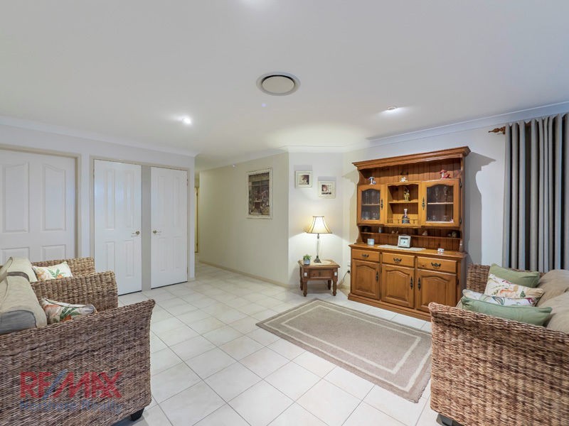 85 Hayward Ave, Cashmere QLD 4500