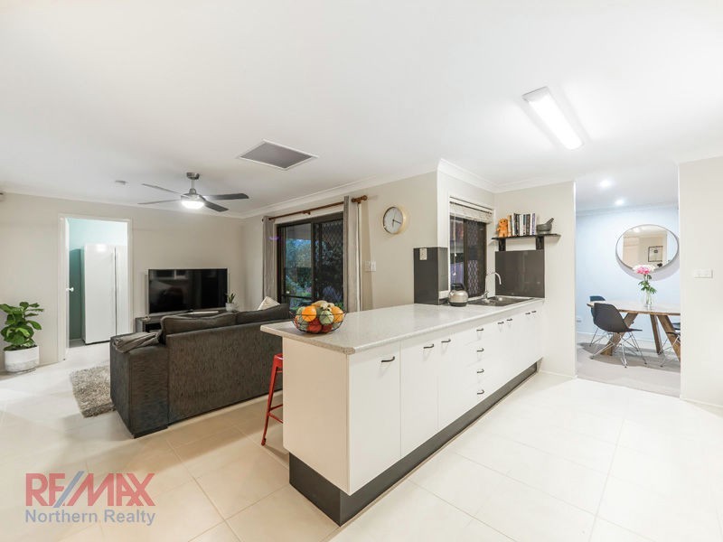 13 Garganey St, Albany Creek QLD 4035