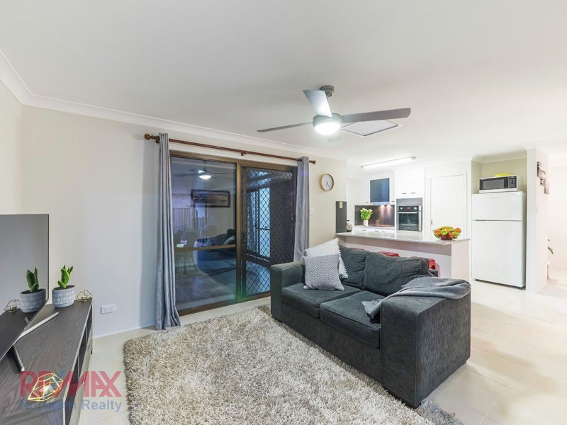 13 Garganey St, Albany Creek QLD 4035