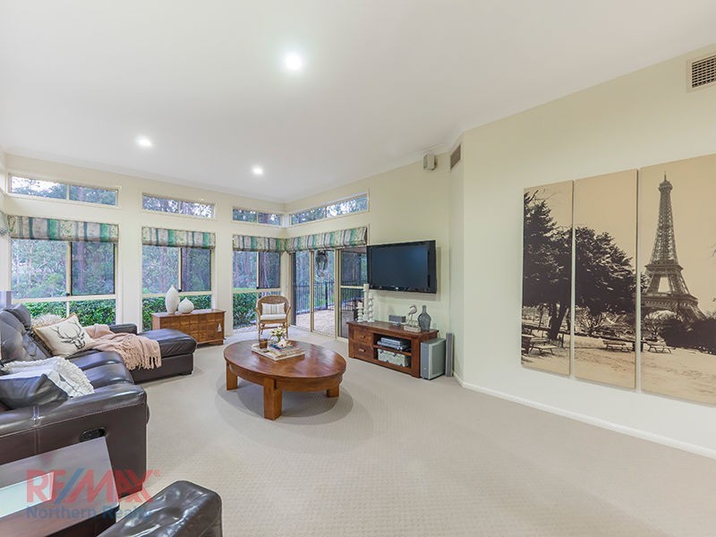 8 Boree Court, Albany Creek QLD 4035