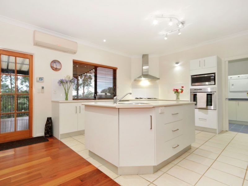 58 Snow Wood Drive, Eatons Hill QLD 4037