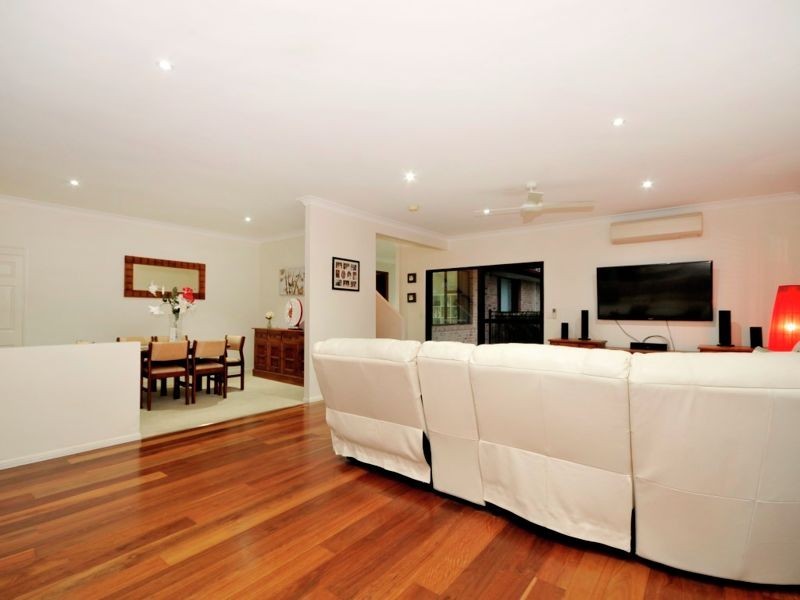 58 Snow Wood Drive, Eatons Hill QLD 4037