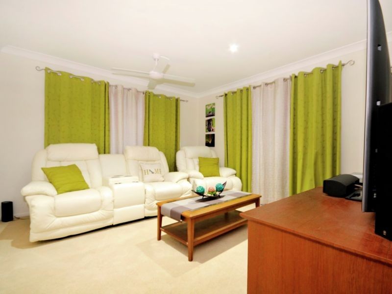 58 Snow Wood Drive, Eatons Hill QLD 4037