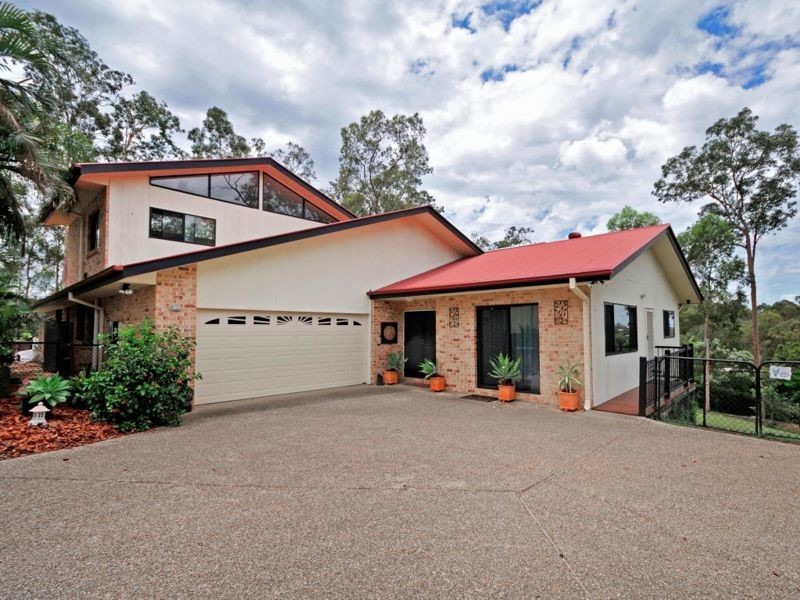 58 Snow Wood Drive, Eatons Hill QLD 4037