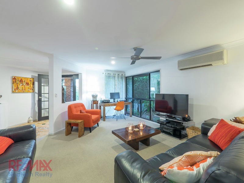 8 Pine Valley Drive, Joyner QLD 4500