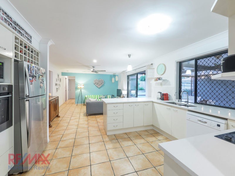 8 Pine Valley Drive, Joyner QLD 4500