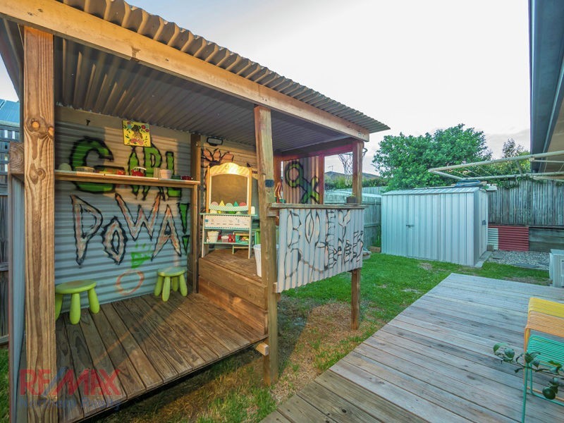 8 Pine Valley Drive, Joyner QLD 4500