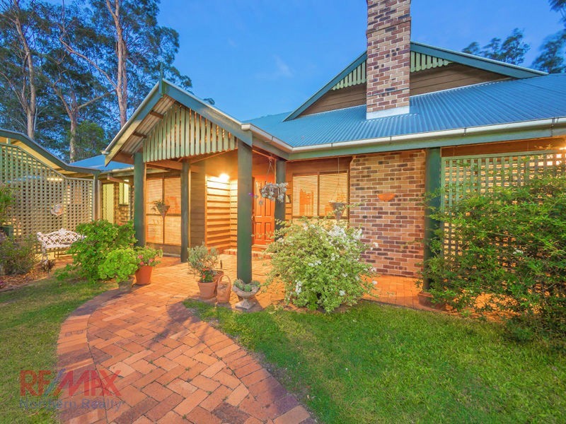 10 Montego Ct, Eatons Hill QLD 4037