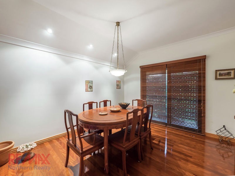 10 Montego Ct, Eatons Hill QLD 4037