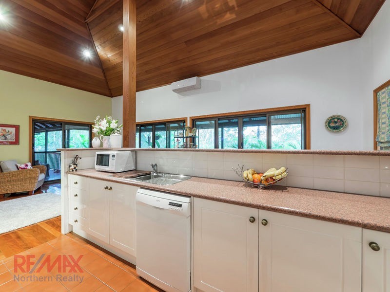 10 Montego Ct, Eatons Hill QLD 4037