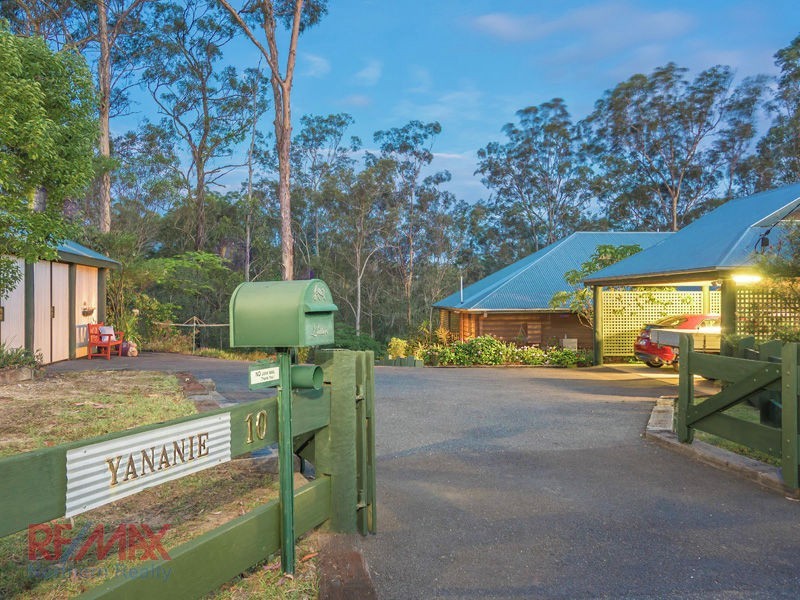 10 Montego Ct, Eatons Hill QLD 4037