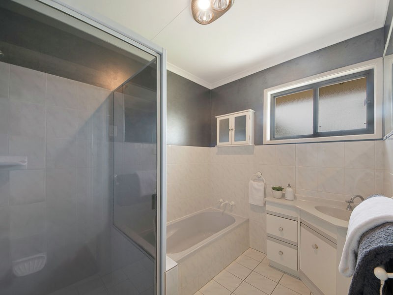 17 Seligan Street, Albany Creek QLD 4035