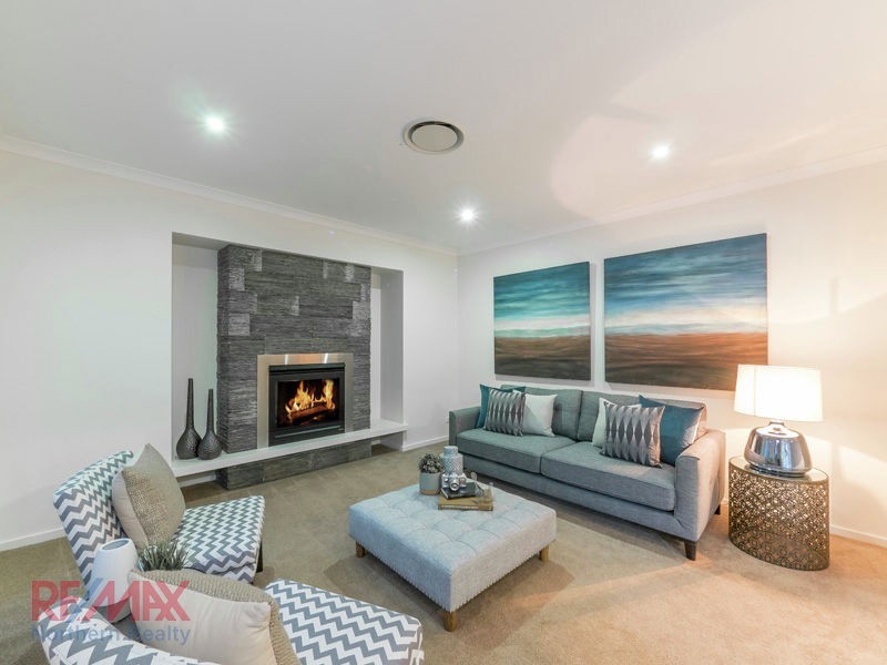 7 Confluence Court, Eatons Hill QLD 4037