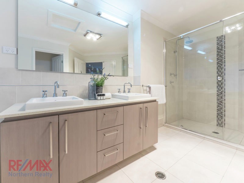 7 Confluence Court, Eatons Hill QLD 4037