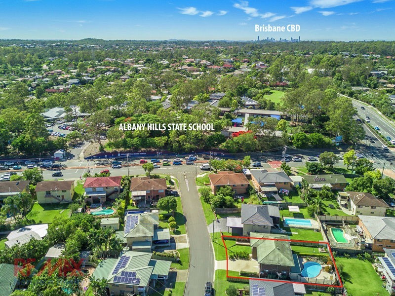 3 Strathford Ave, Albany Creek QLD 4035