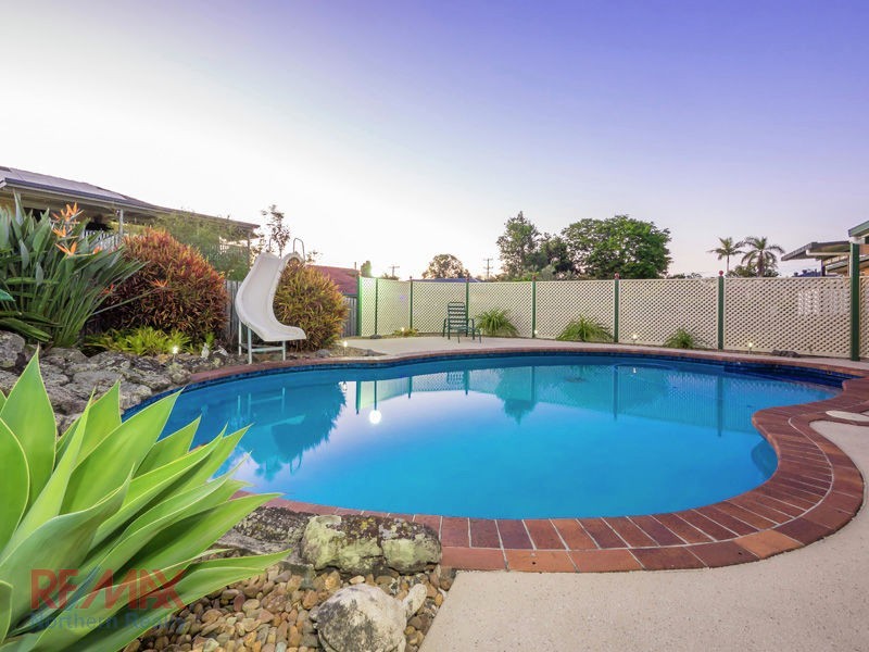 3 Strathford Ave, Albany Creek QLD 4035