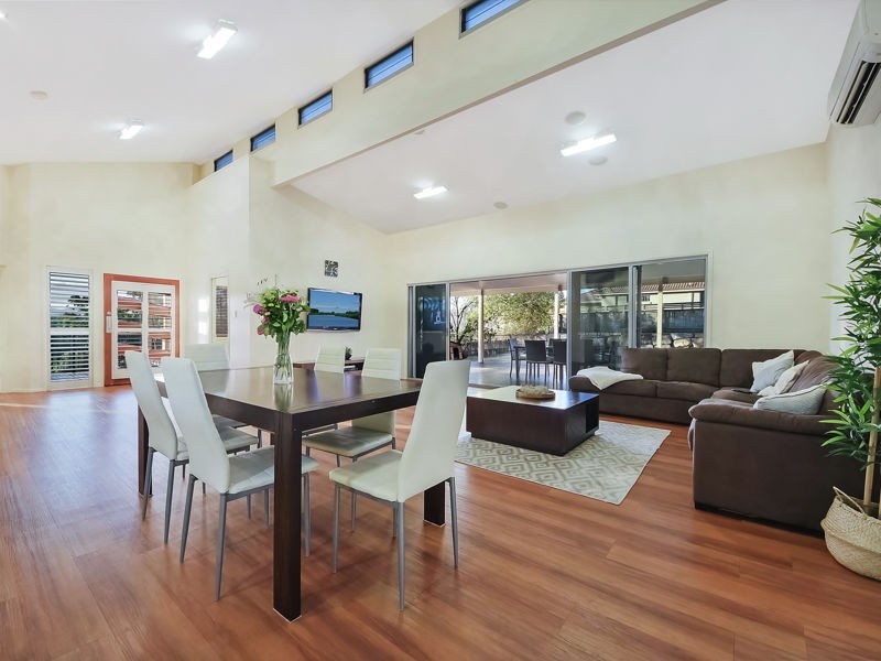 7 Lee Close, Albany Creek QLD 4035