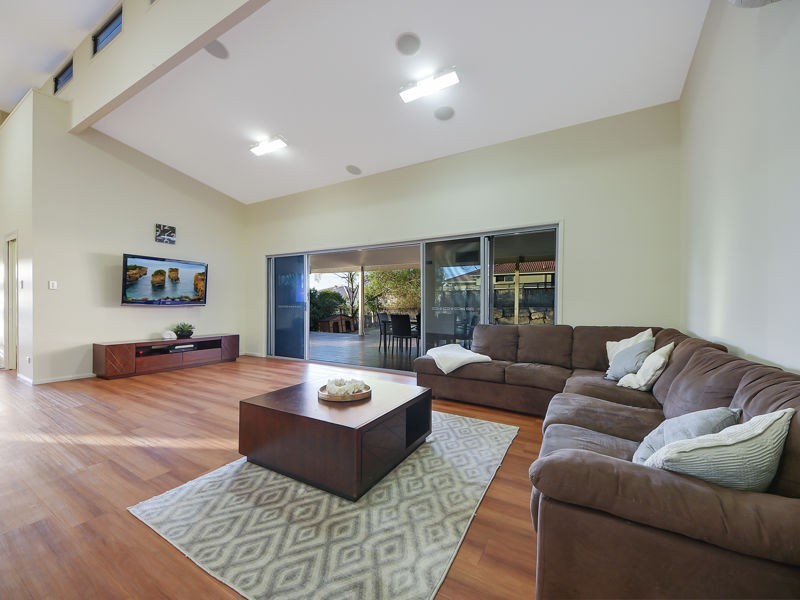 7 Lee Close, Albany Creek QLD 4035