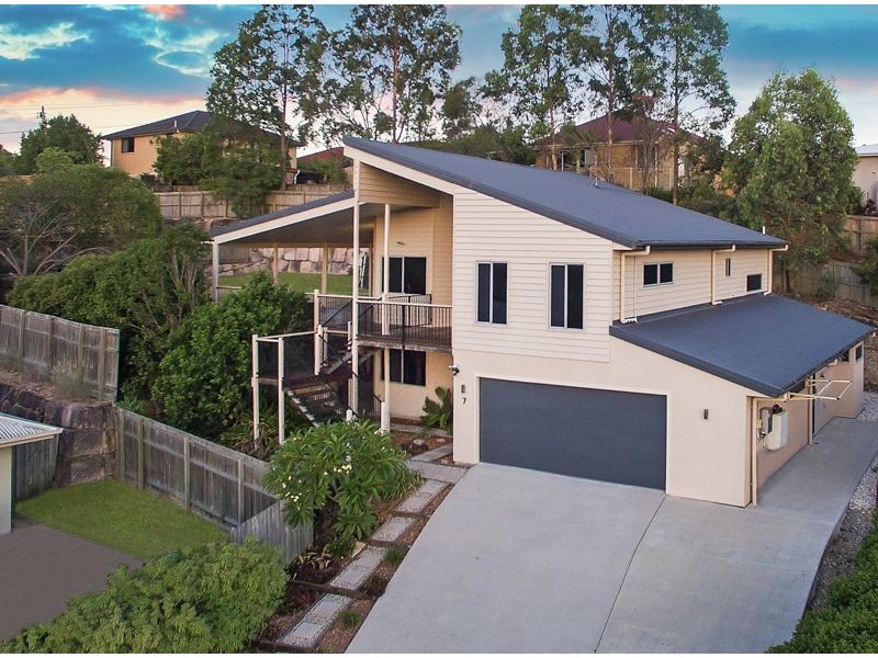 7 Lee Close, Albany Creek QLD 4035